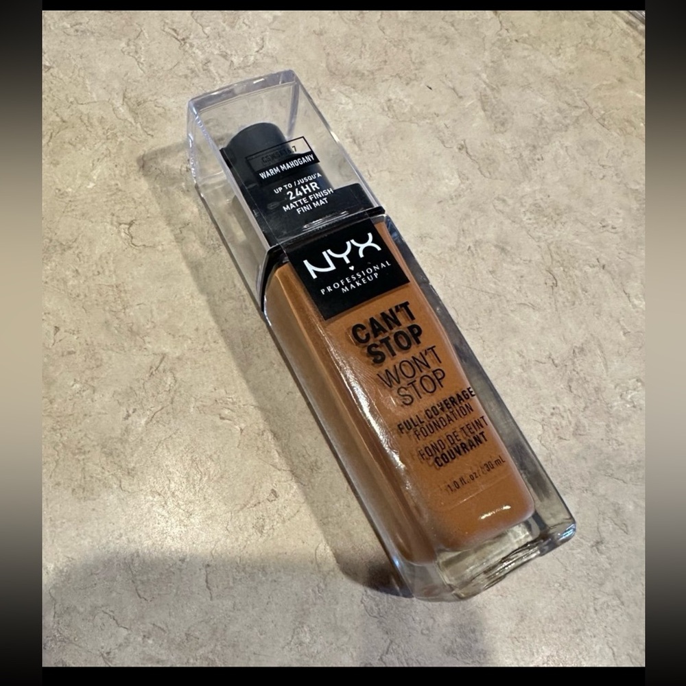 NYX Can't Stop Won't Stop Foundation - Warm Brown